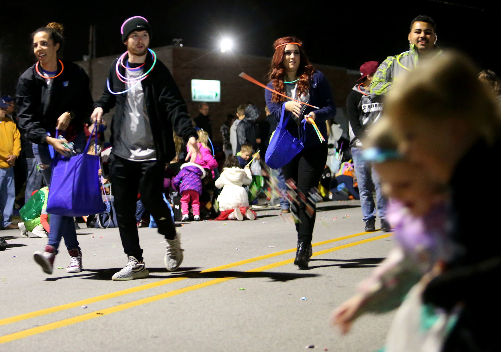 102718-Bett-Halloween-Parade-019